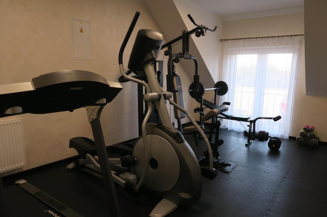 Hotel Millenium Gora Motyczna Экстерьер фото