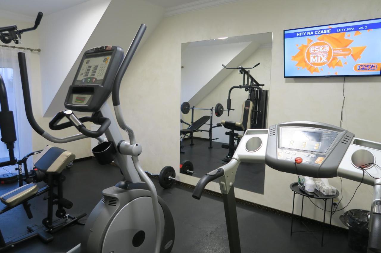 Hotel Millenium Gora Motyczna Экстерьер фото