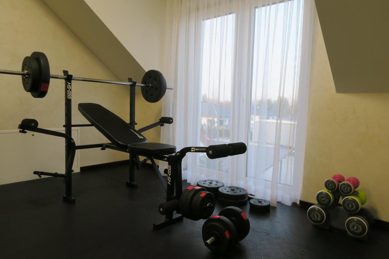 Hotel Millenium Gora Motyczna Экстерьер фото