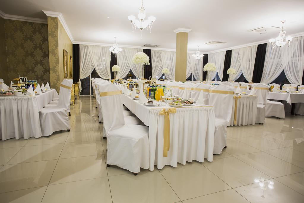 Hotel Millenium Gora Motyczna Экстерьер фото